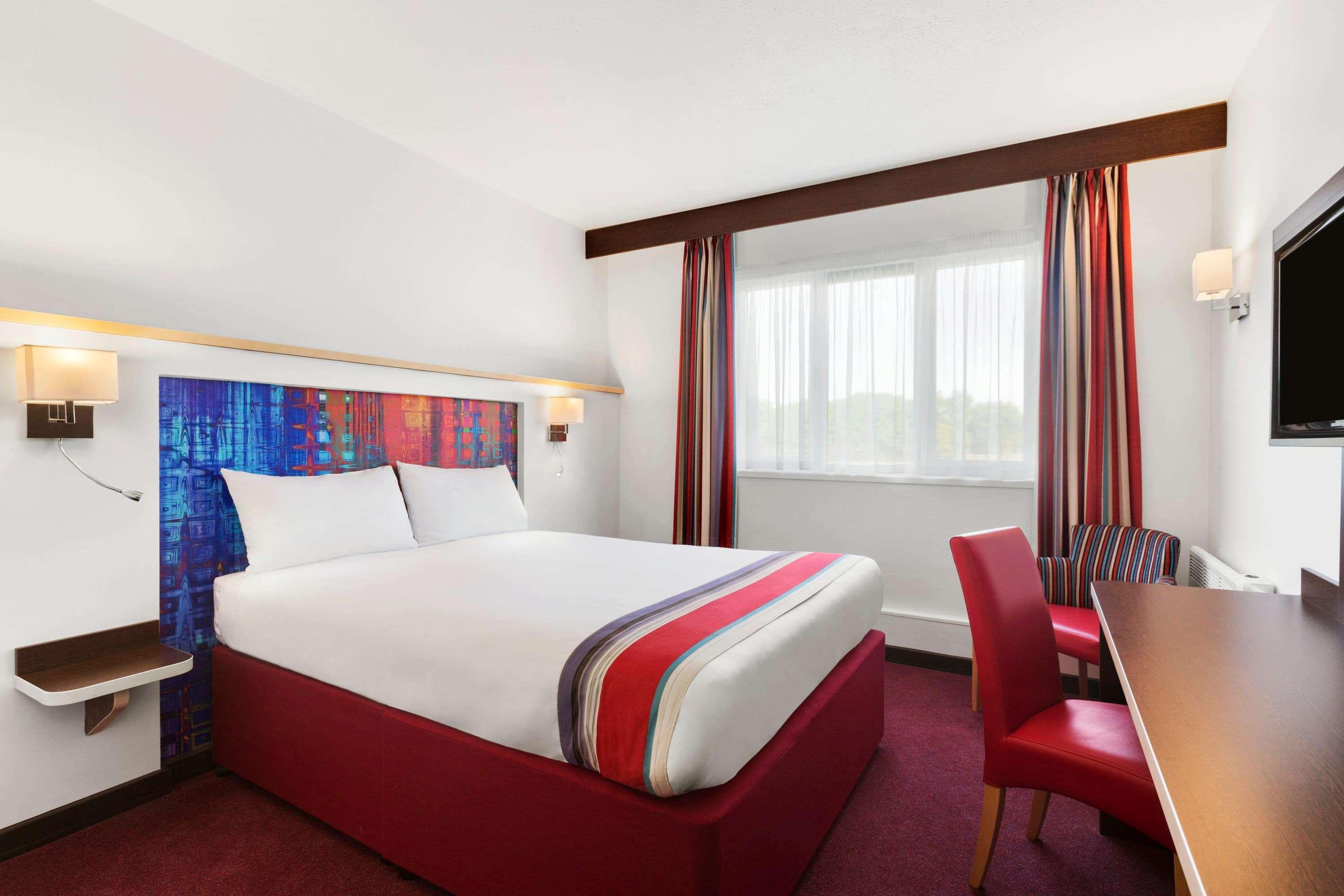 Ramada Milton Keynes Ξενοδοχείο Εξωτερικό φωτογραφία