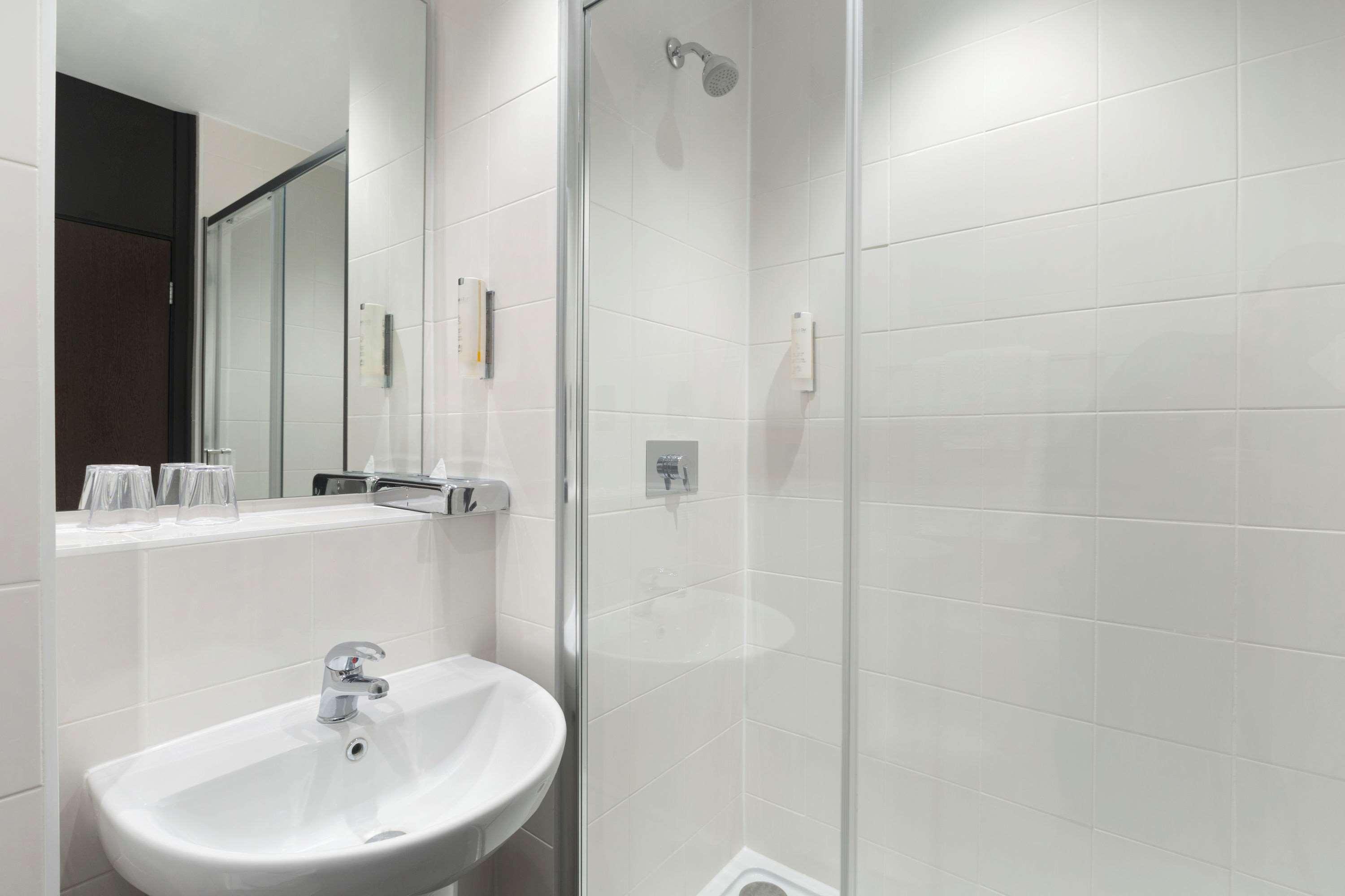 Ramada Milton Keynes Ξενοδοχείο Εξωτερικό φωτογραφία