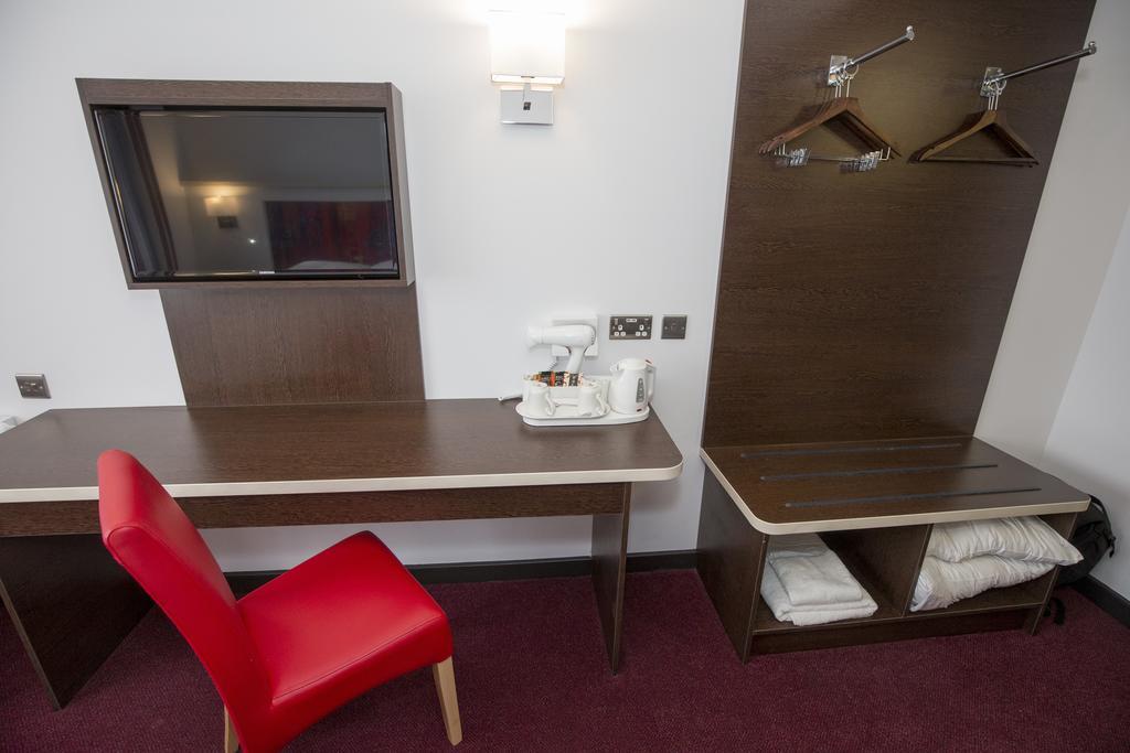 Ramada Milton Keynes Ξενοδοχείο Εξωτερικό φωτογραφία