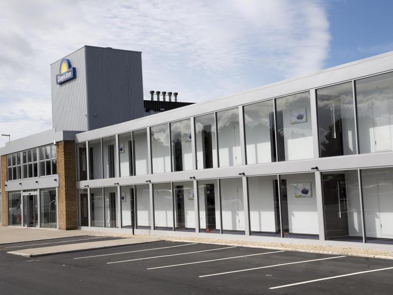 Ramada Milton Keynes Ξενοδοχείο Εξωτερικό φωτογραφία