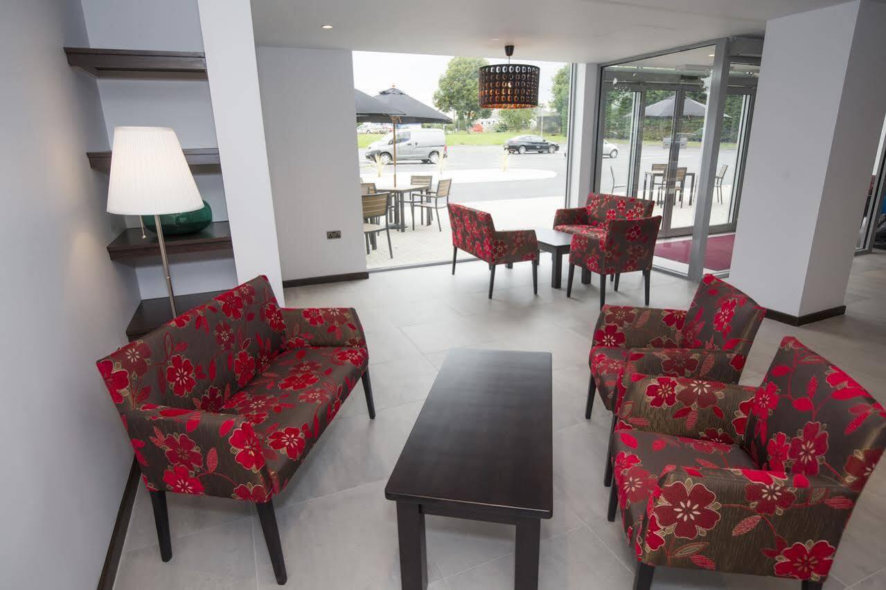 Ramada Milton Keynes Ξενοδοχείο Εξωτερικό φωτογραφία