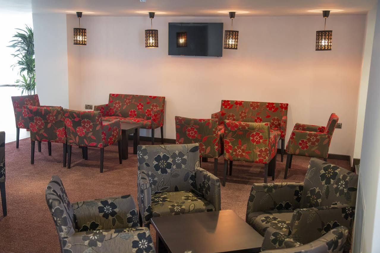 Ramada Milton Keynes Ξενοδοχείο Εξωτερικό φωτογραφία